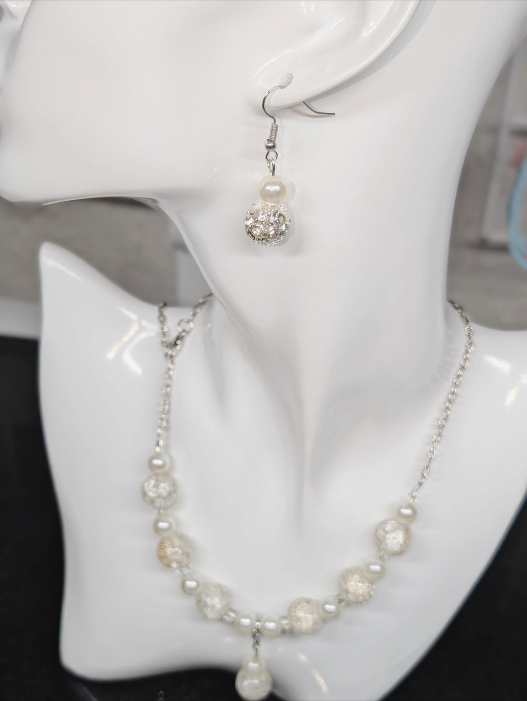 Queen Love Earrings