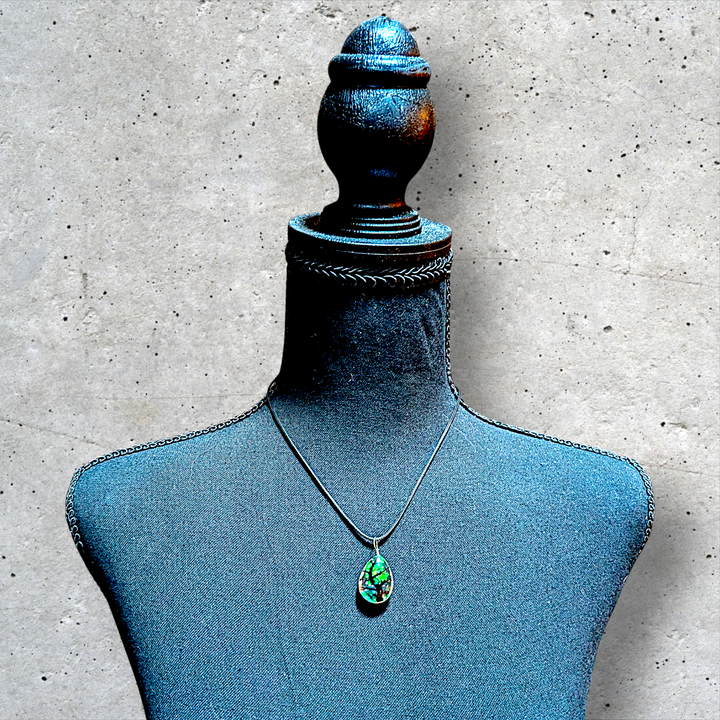 Green Tear Drop Resin (0.7inch/18mm) Necklace