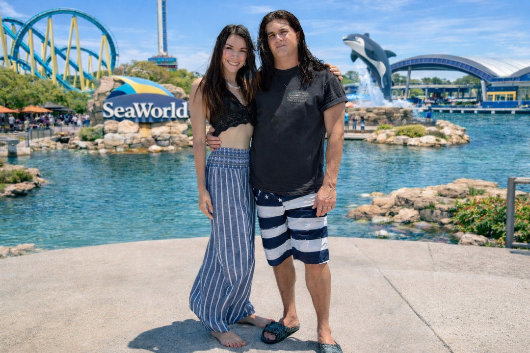 🌊 A Perfect Day at SeaWorld: Husband & Wife Time to Remember