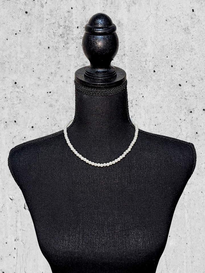 Classic Pearl Necklace