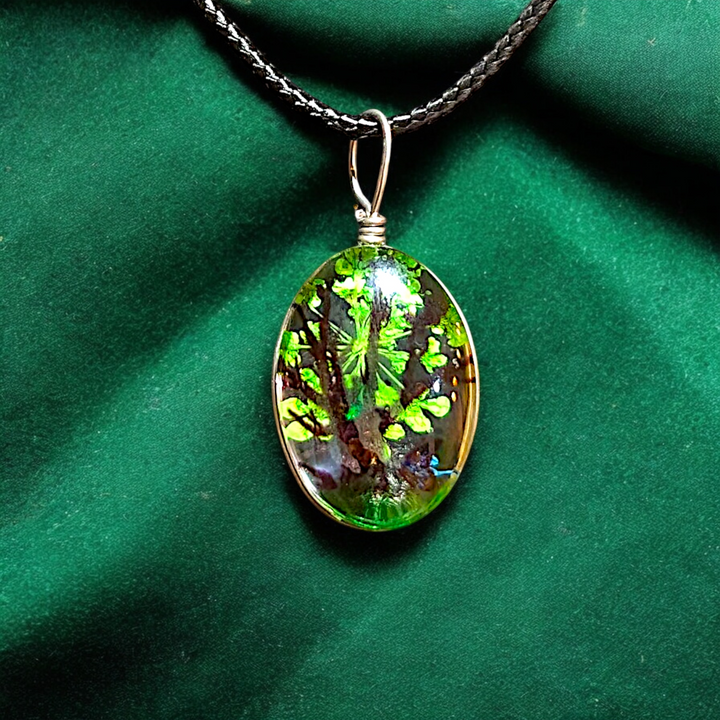 Clear Oval Resin (0.5inch/13mm) Necklace with Floral Design Inside