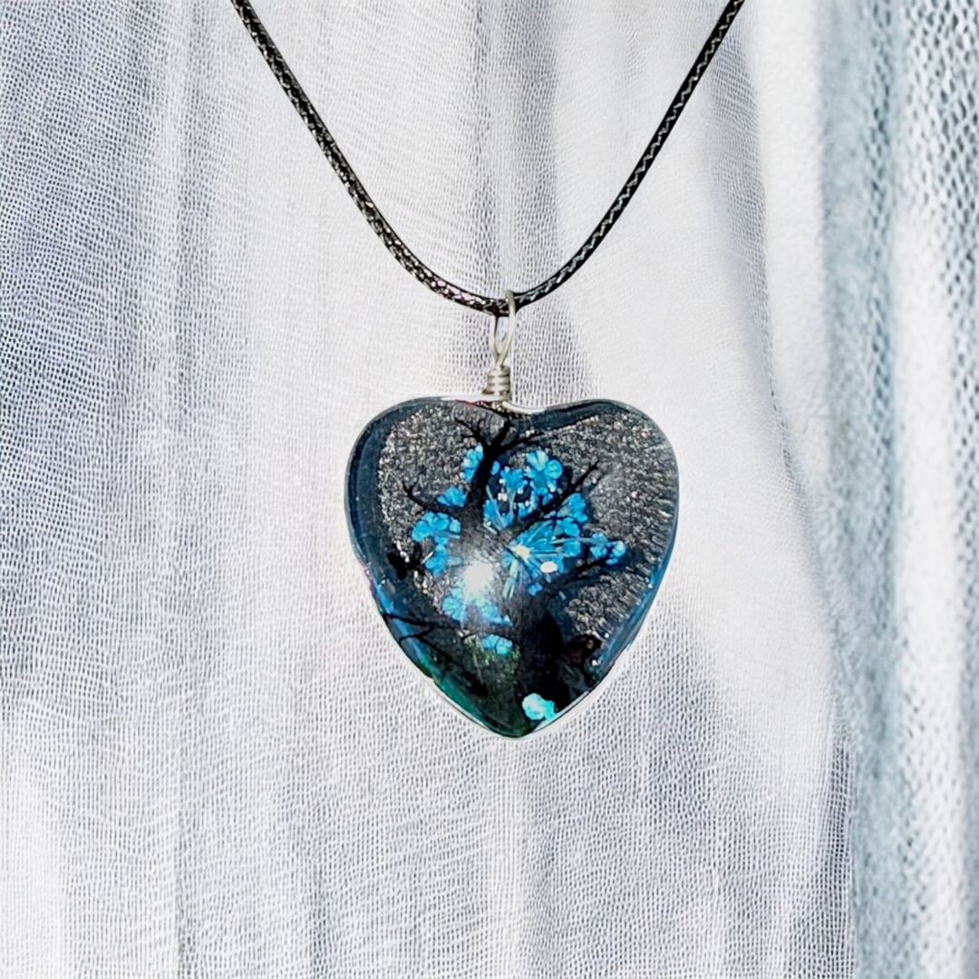 Clear Heart Resin (1inch/25mm) Necklace with Floral Design Inside