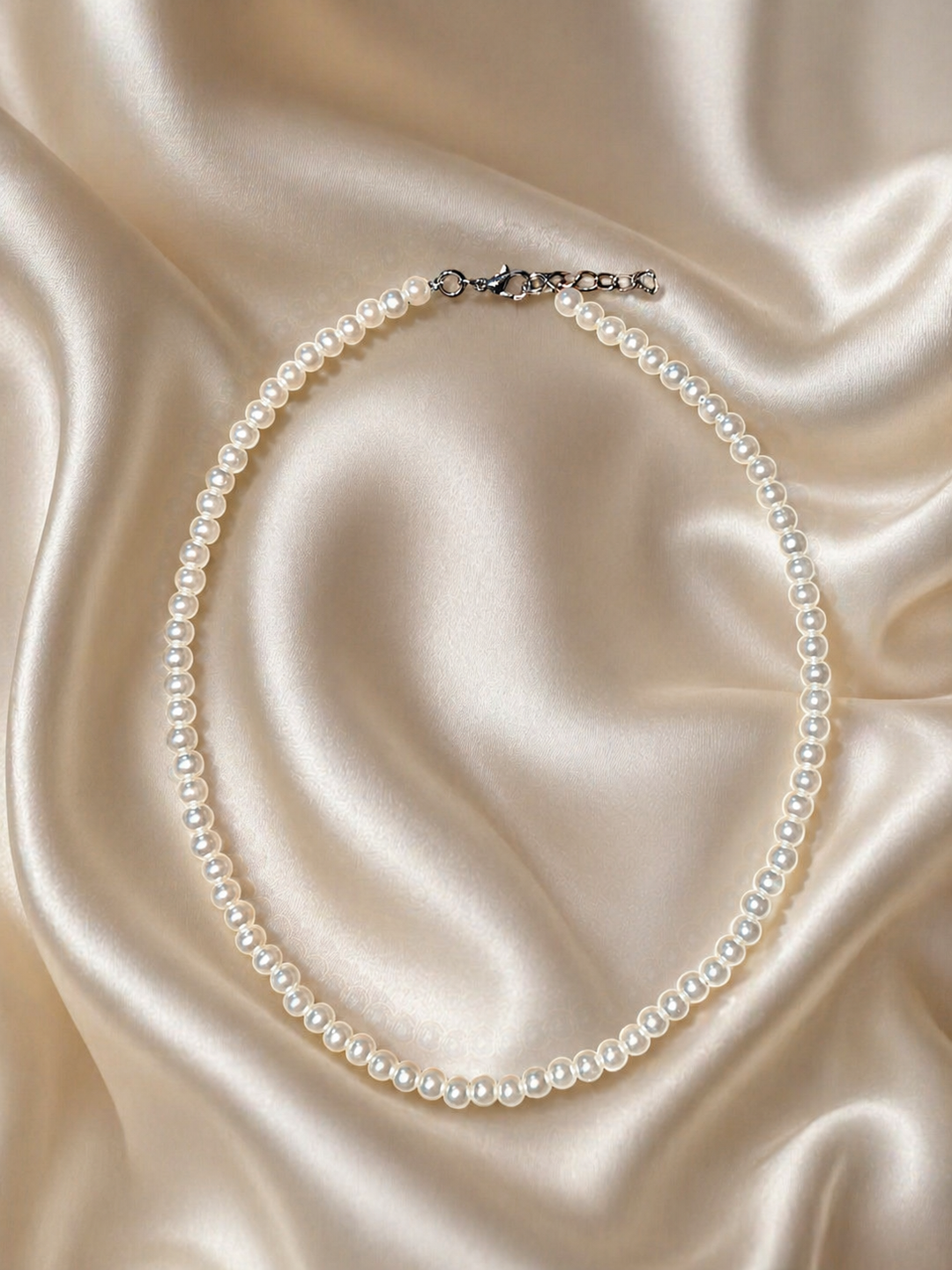 Classic Pearl Necklace