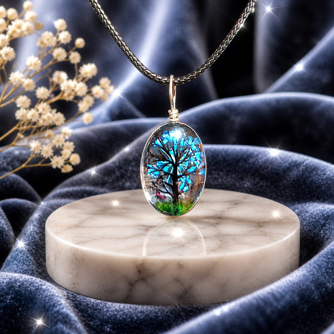 Clear Oval Resin (0.5inch/13mm) Necklace with Floral Design Inside