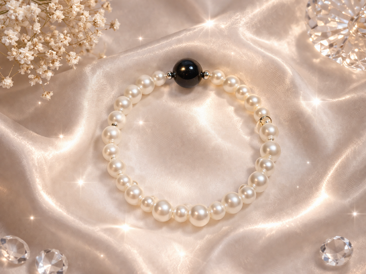 Elegant Midnight Sky pearl bracelet featuring dark lustrous beads jewelry for women