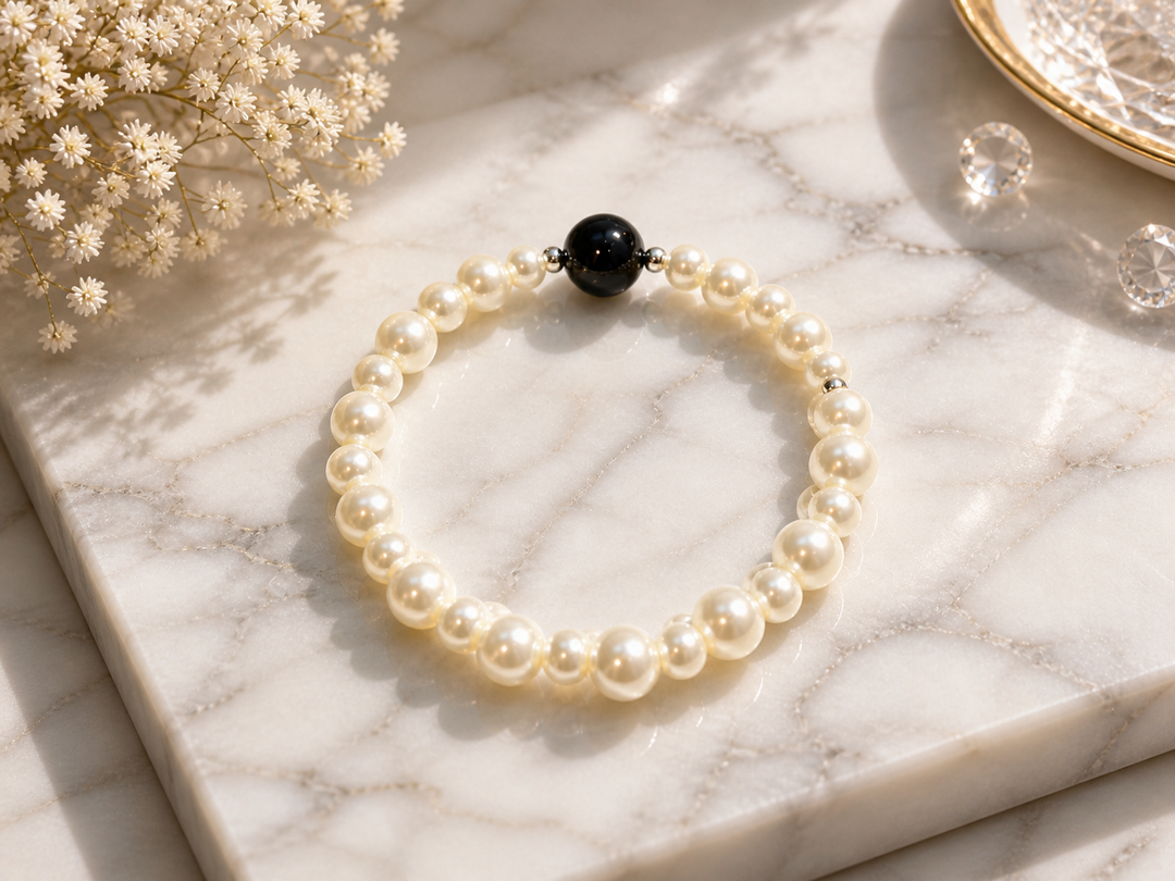 Elegant Midnight Sky pearl bracelet featuring dark lustrous beads jewelry for women