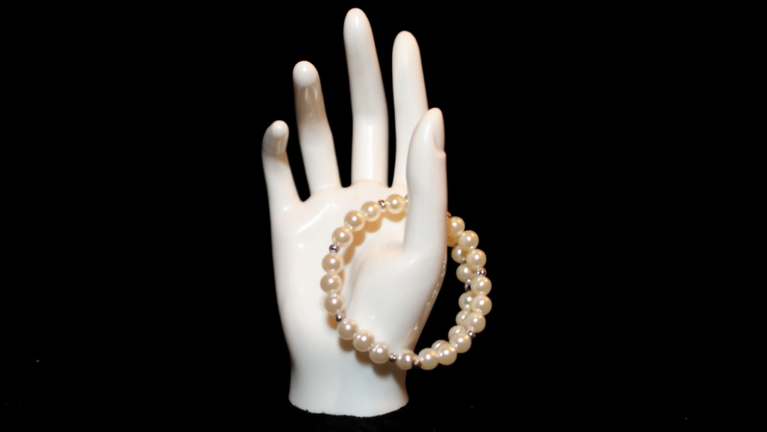 Courtly Bracelet