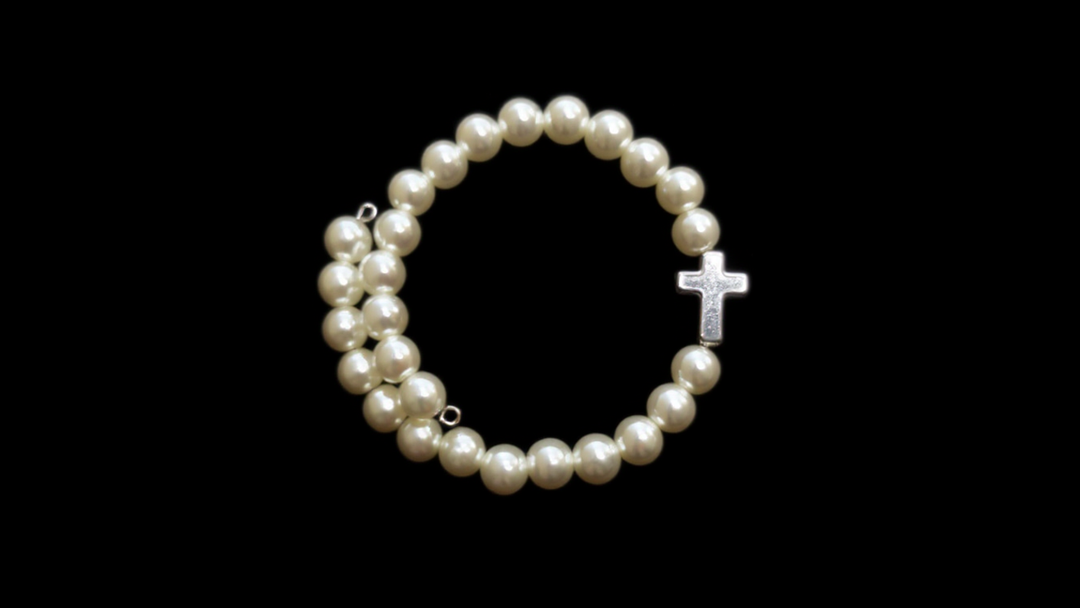 Graceful Cross Bracelet