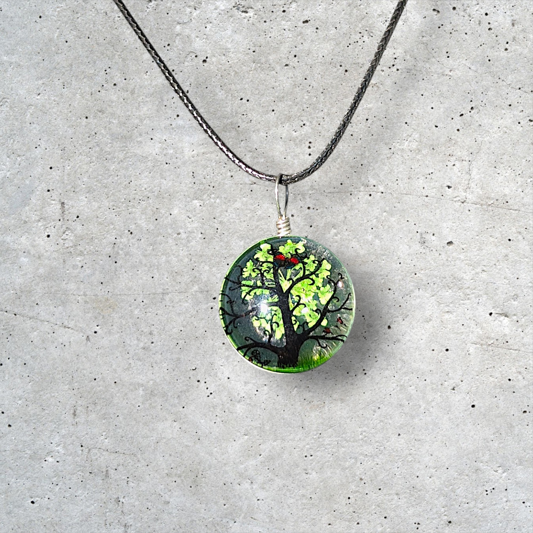 Green Circle Resin (0.8inch/20mm) Necklace