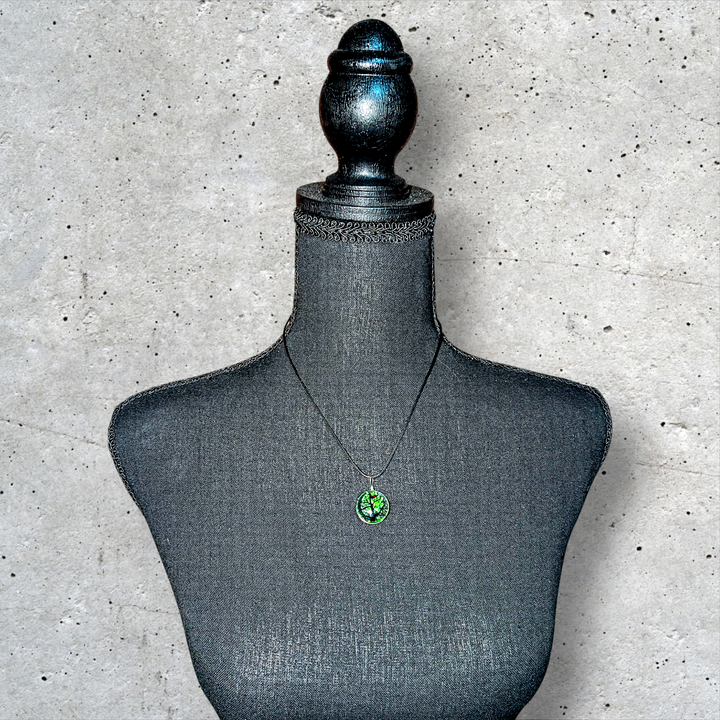 Green Circle Resin (0.8inch/20mm) Necklace