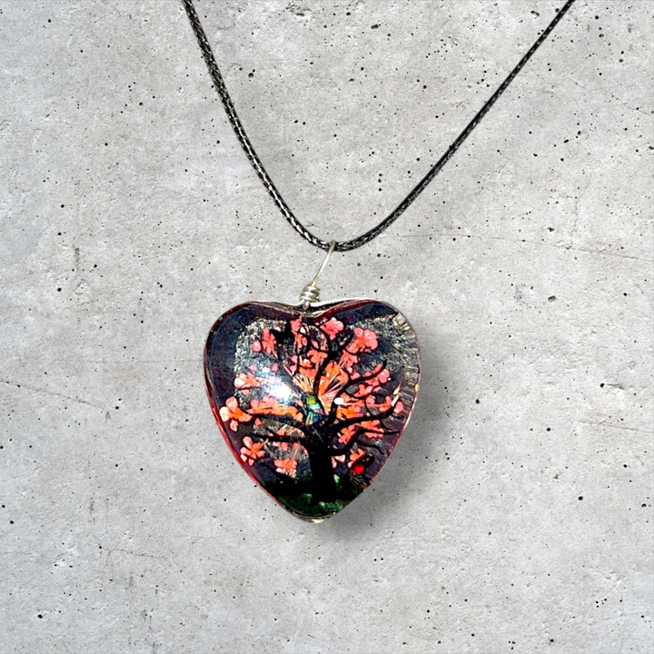 Red Heart Resin (1inch/25mm) Necklace