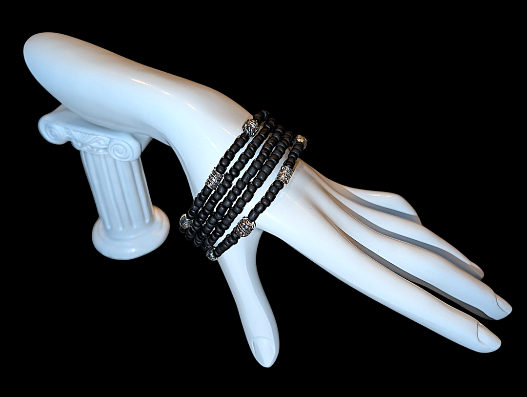 Black Salient (Random) Bracelet