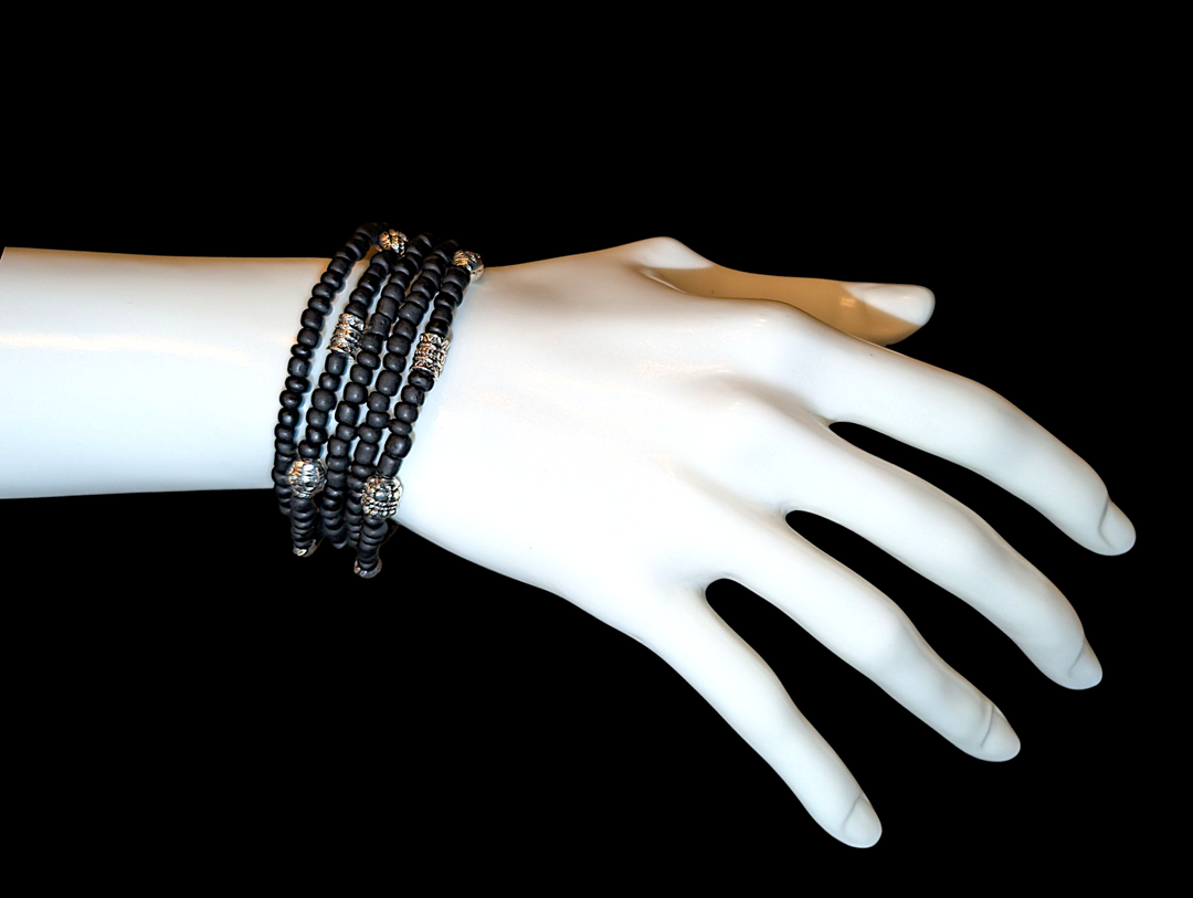 Black Salient (Random) Bracelet