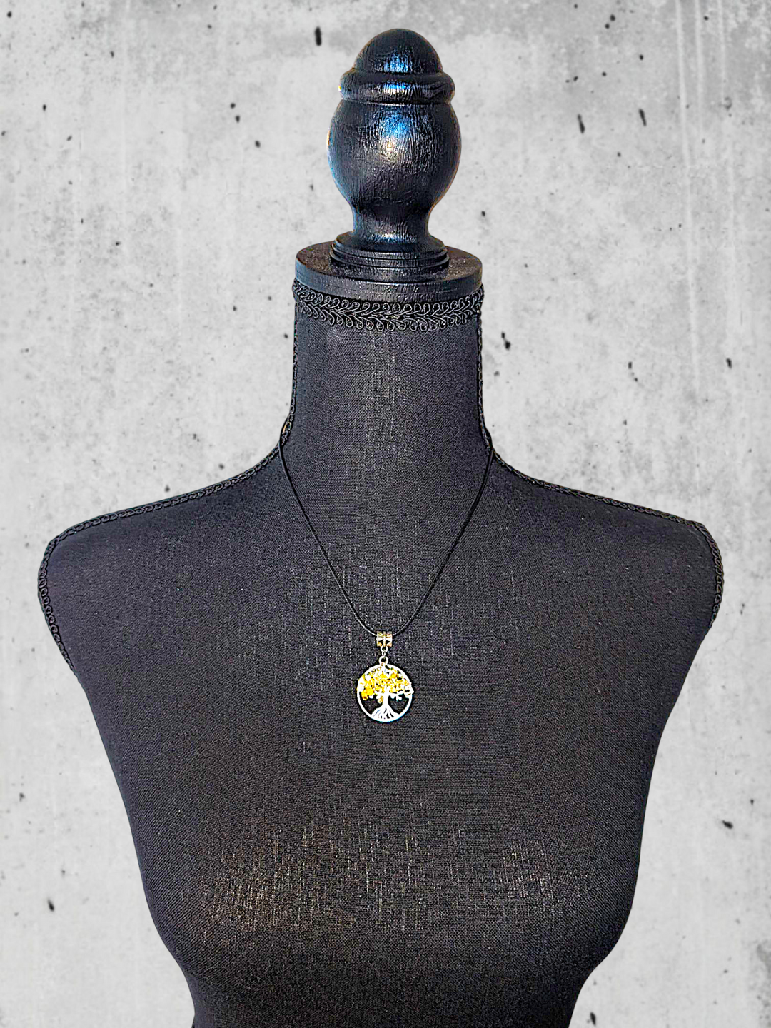 Light Yellow Circle Tree Necklace