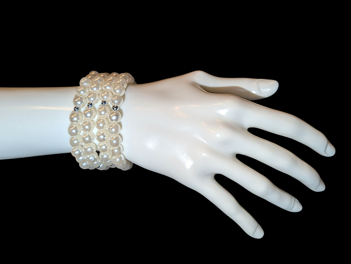 Noble Lady Pearl (4 Row) Bracelet