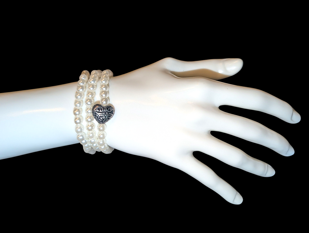 Mingle Pearl Heart (3 String) Bracelet