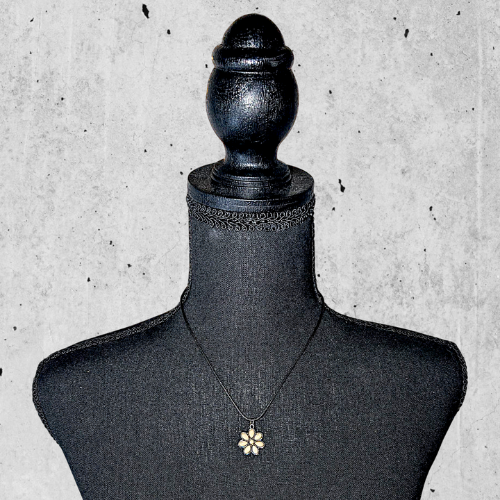 Morning Flower Necklace