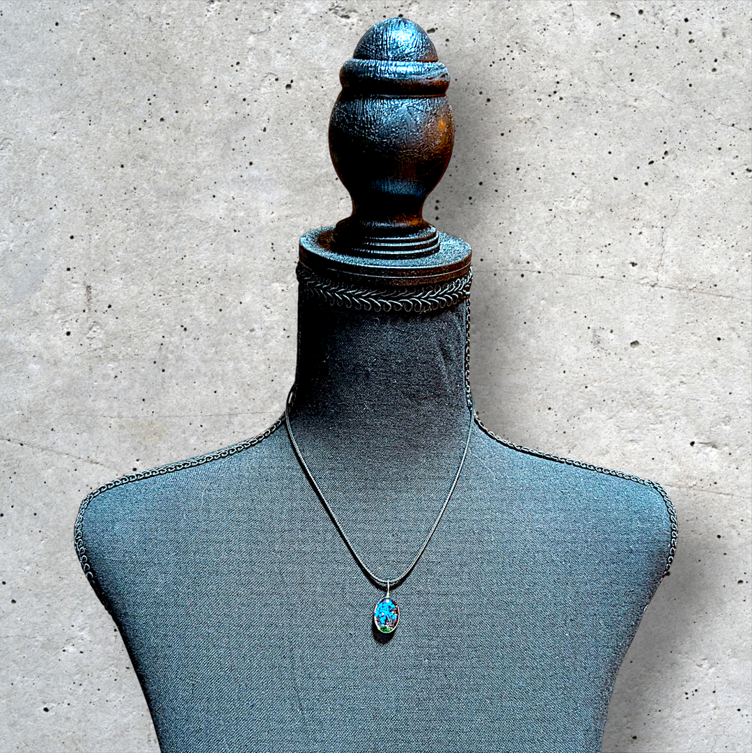 Blue Oval Resin (0.5inch/13mm) Necklace