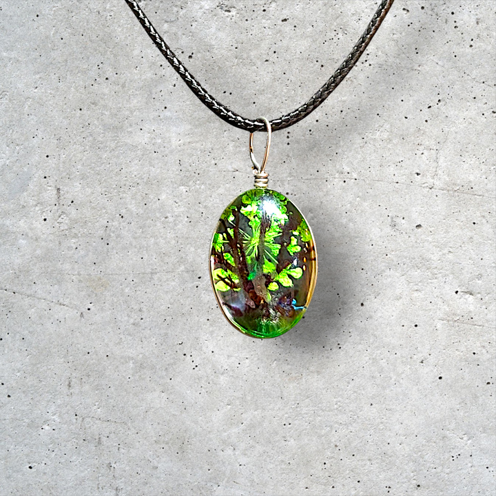 Green Oval Resin (0.5inch/13mm) Necklace