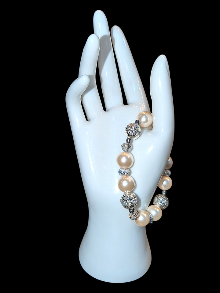 Elegant Queen Bracelet