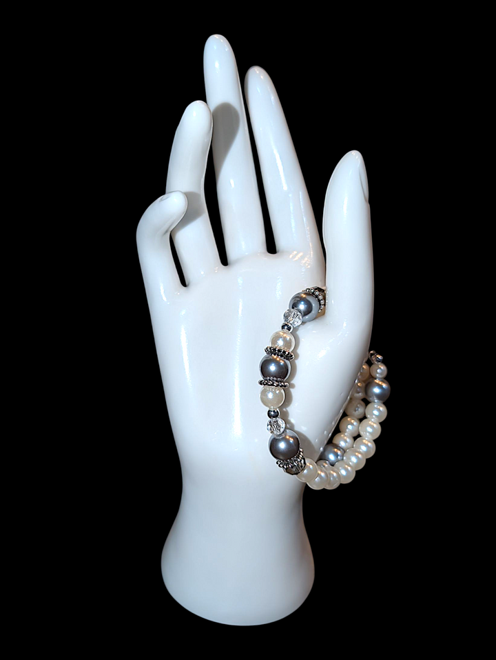 Morning Fog Pearl Bracelet