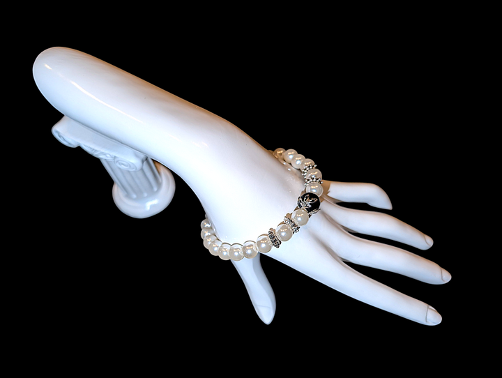 Dark Flower Pearl Bracelet