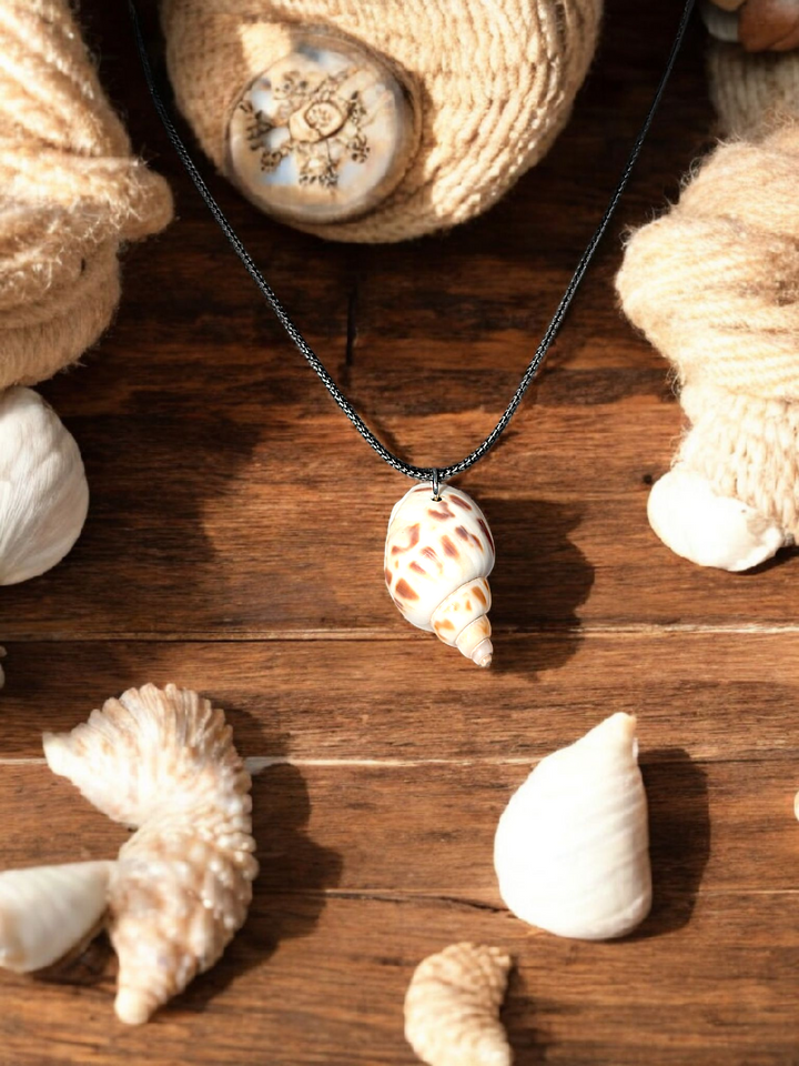 Morning Shell Necklace