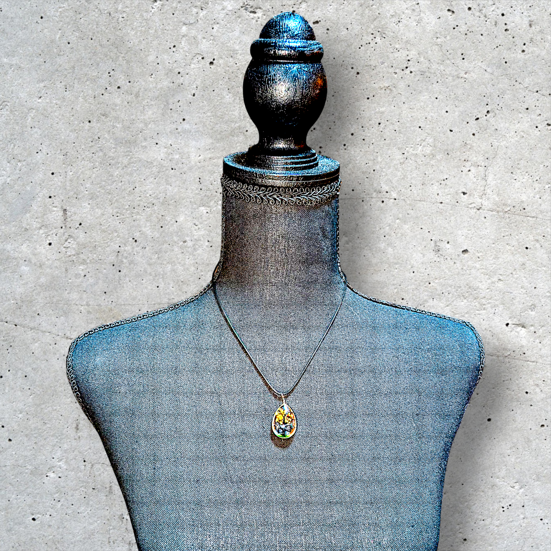 Clear Tear Drop Resin (0.7inch/18mm) Necklace with Floral Design Inside